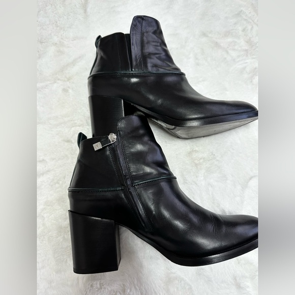 Alberto Fermani Shoes - Alberto Fermani Black Leather Ankle Boots
